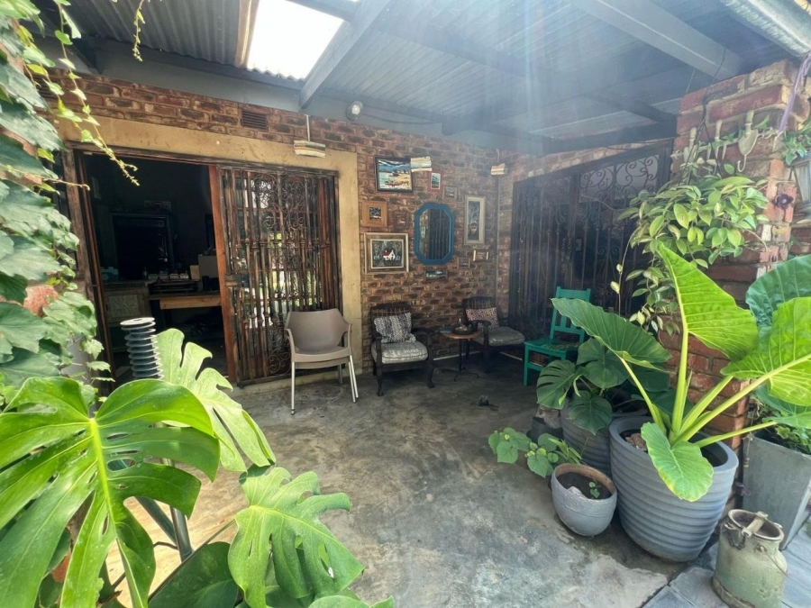 7 Bedroom Property for Sale in Van Der Hoff Park North West